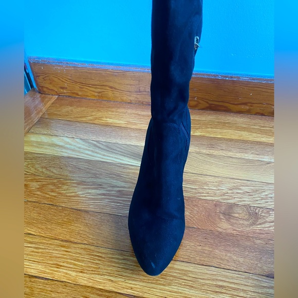 Over-the-knee suede boots - Picture 6 of 11